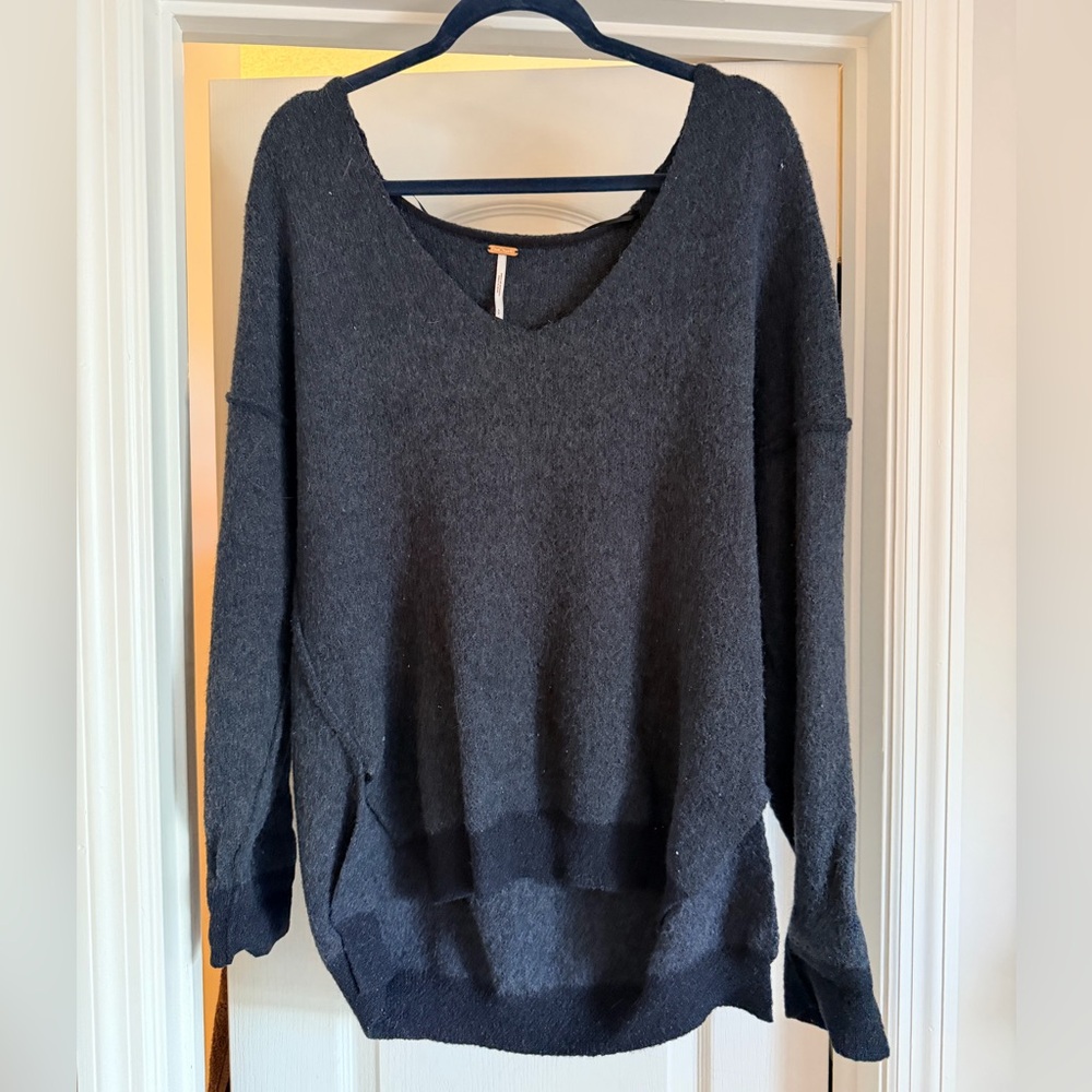 Free People Black V-Neck Oversized Women's Sweater